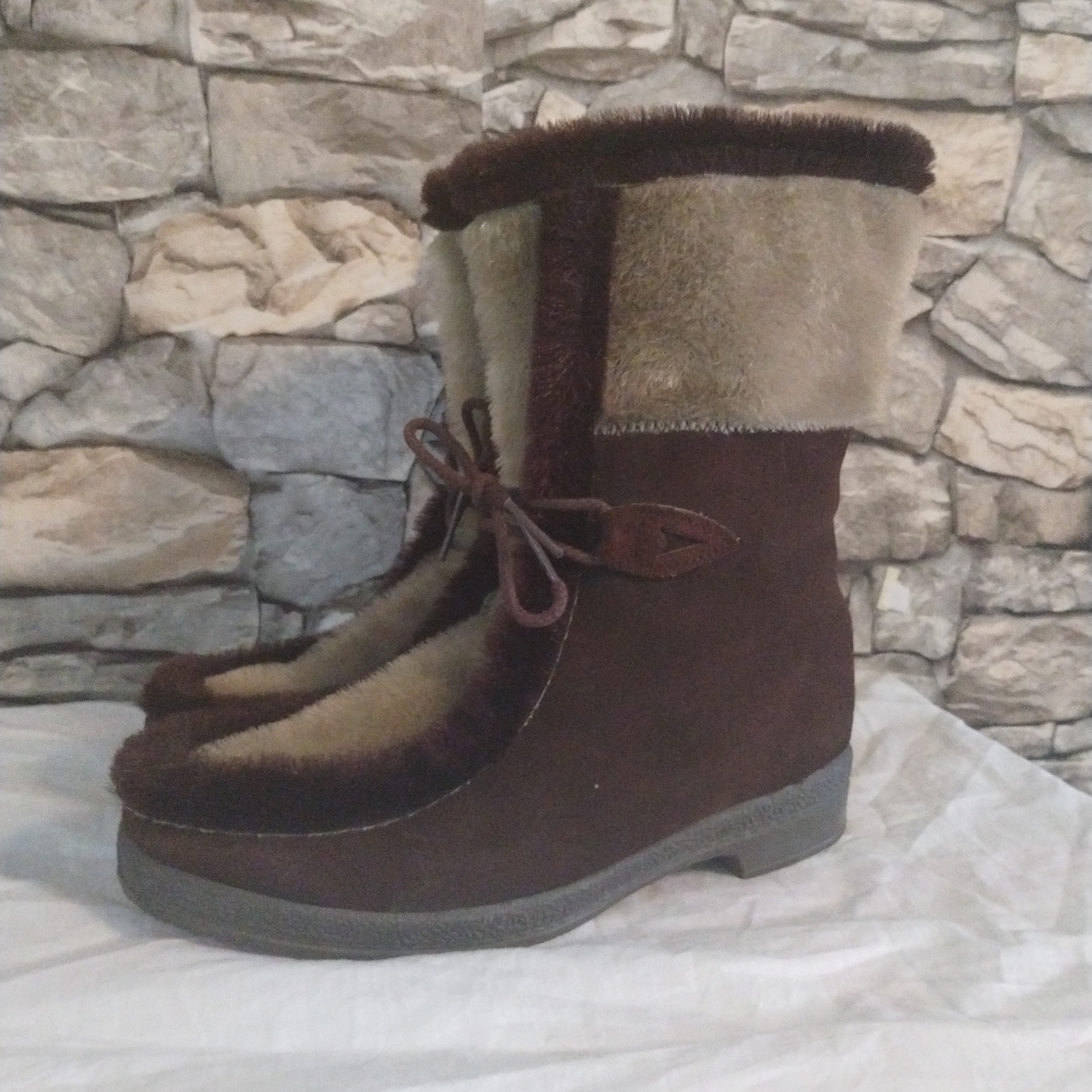 Vintage Snowland boots women's 9